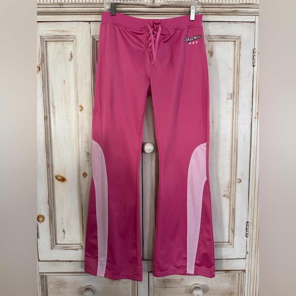 Skechers woman’s Fuchsia Joggers with Light Pink Panels